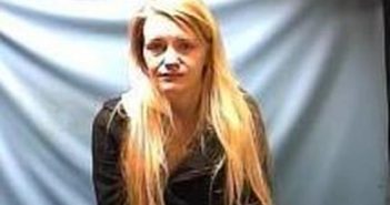 STACI BRUCE | 2018-01-02 13:03:00 Lawrence County, Arkansas Booking