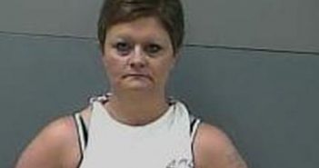 TRACY GIBSON | 2018-01-03 18:00:00 Carroll County, Arkansas Booking