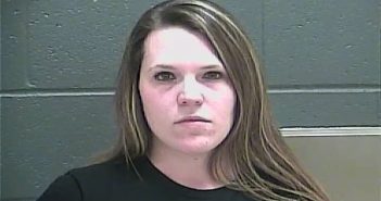 CHELSEA LEIGH KNASEL | 2018-01-29 14:18:00 Perry County, Indiana Booking