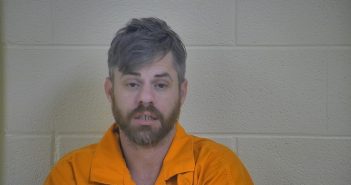 DOUGLAS H. GARRETT | 2018-02-04 22:27:00 Taylor County, Kentucky Booking