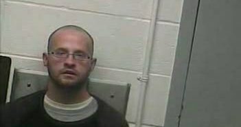 BRADLEY HOVIOUS | 2018-02-08 18:46:00 Larue County, Kentucky Booking