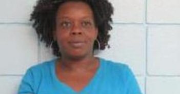 CHERI BOYETTE | 2017-12-19 12:27:00 Duplin County, North Carolina Booking