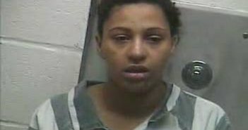 MIKEALA HUTCHINS | 2018-02-17 18:42:00 Larue County, Kentucky Booking