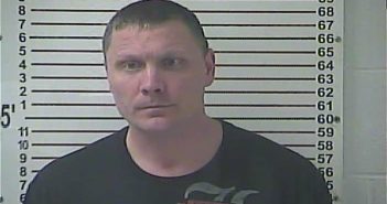 ANTHONY EUGENE PETERS | 2018-03-02 11:39:00 Hardin County, Kentucky Booking