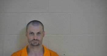 ADAM WAYNE LEE | 2018-03-12 21:28:00 Taylor County, Kentucky Booking