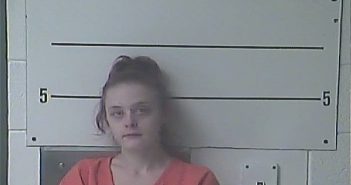 BRIANA KIDD | 2018-03-22 05:32:00 Boyd County, Kentucky Booking