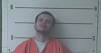 ZACHARY P TACKETT | 2018-03-22 04:11:00 Boyd County, Kentucky Booking