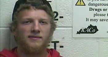 <B>DUSTIN</B> <B>T</B> <B>WHITE</B> #, Whitley County, Kentucky - 2018-03-29 21:06:00