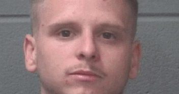 THOMAS, CARL JAY, JR | 2018-04-08 Onslow County, North Carolina Booking