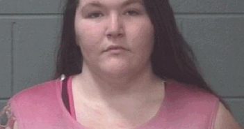LOYD_CARR, DESARAY NICOLE | 2018-04-12 Onslow County, North Carolina Booking