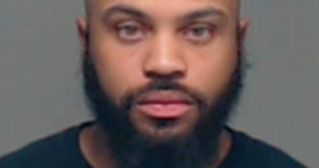 DEMARCUS CRENSHAW | 2018-04-12 01:27:00 Tom Green County, Texas Booking