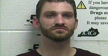<B>BRANDON</B> <B>ERIC</B> <B>COLE</B> #, Whitley County, Kentucky - 2018-04-15 22:10:00