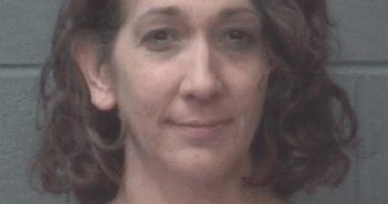 CRAWFORD, REBECCA LYN | 2018-04-18 Onslow County, North Carolina Booking