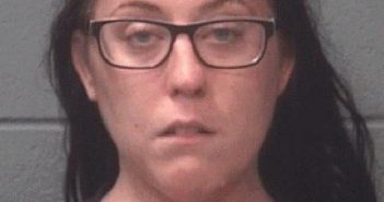 BROWN, JESSICA LYNN | 2018-04-18 Onslow County, North Carolina Booking