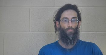 JEREMY COULTER | 2018-04-24 20:10:00 Taylor County, Kentucky Booking