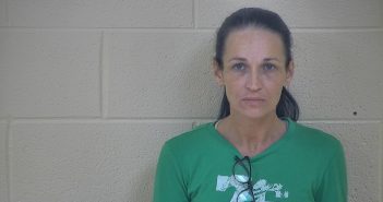 LESLIE PENNINGTON | 2018-04-25 10:59:00 Taylor County, Kentucky Booking