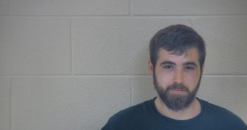 JACOB I. SALLEE | 2018-04-25 11:04:00 Taylor County, Kentucky Booking