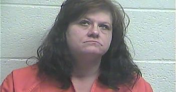 REBECCA ANN HENDRICKSON | 2018-04-25 17:14:00 Jessamine County, Kentucky Booking
