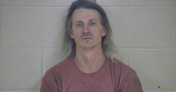 TIMMY DALE COMBS | 2018-04-26 19:38:00 Taylor County, Kentucky Booking