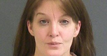 OLSEN, AMANDA LYNN | 2018-05-04 06:26:00 Charleston County, South Carolina Booking