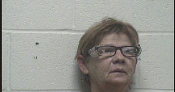 RIPPY, ATHENA R | 2018-05-19 10:16:00 Robertson County, Tennessee Booking