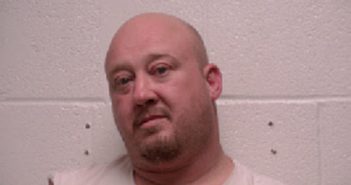 HART, JONATHAN DEWAYNE | 2018-05-19 22:16:00 Robertson County, Tennessee Booking