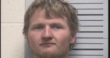 MAYNARD, LUTHER CORDELL | 2018-05-22 14:45:00 Robertson County, Tennessee Booking