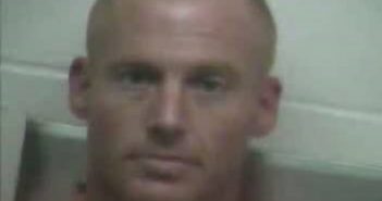CHRISTOPHER MERCER | 2018-05-23 17:12:00 Larue County, Kentucky Booking