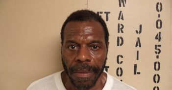 DARREN ALVIS TINDALL | 2018-05-26 23:42:00 Howard County, Missouri Booking