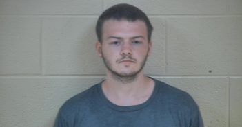 JOHNATHON C GILBERT | 2018-06-01 20:32:00 Taylor County, Kentucky Booking