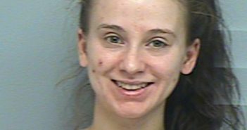 <B>SUTTON</B>, <B>AMANDA</B> <B>COLEEN</B> #, Baldwin County, Alabama - 2018-06-09 19:49:12