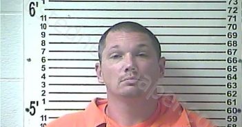 <B>KEVIN</B> DWAYNE <B>EARLY</B> #, Hardin County, Kentucky - 2018-06-26 19:34:00