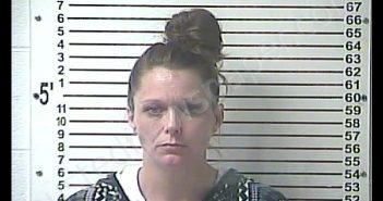 MARTEL MARIE SELIG | 2018-08-09 22:46:00 Hardin County, Kentucky Booking