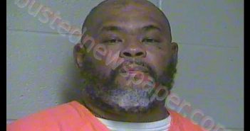 SANDY LEON WHITNEY | 2018-08-23 18:58:00 Woodford County, Kentucky Booking