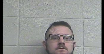 <B>CLIFTON</B> <B>G</B> <B>PERKINS</B> #, Jessamine County, Kentucky - 2018-09-12 11:12:00