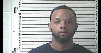 ROBERTO NMN PUJADAS RUIZ | 2018-09-16 04:40:00 Hardin County, Kentucky Booking