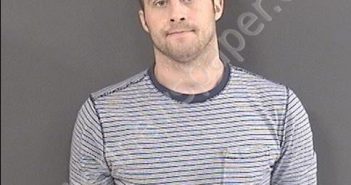 DAVIS, AUSTEN ALLEN | 2018-09-18 11:32:00 Roanoke County, Virginia Booking