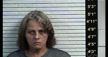 THOMPSON, KAREN | 2018-10-03 17:47:00 Graves County, Kentucky Booking