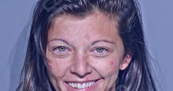 PAYNTER, BRANDI LEIGH | 2018-10-05 23:09:48 Baldwin County, Alabama Booking