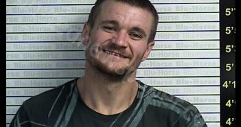 GARNETT, JOHN BRANDON | 2018-10-10 22:12:00 Graves County, Kentucky Booking