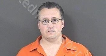MOSES, STEVEN MITCHELL JUNIOR | 2018-10-12 11:21:00 Roanoke County, Virginia Booking
