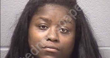 HINTON, REGINA J | 2018-10-12 09:01:00 Will County, Illinois Booking
