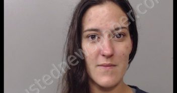 COLCLASURE, SAMANTHA LEE | 2018-10-12 15:26:00 Macon County, Illinois Booking