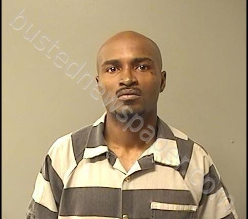 WALKER, LAQUAN JACOBBEE #, Macon County, Illinois - 2018-10-13 06:02:00