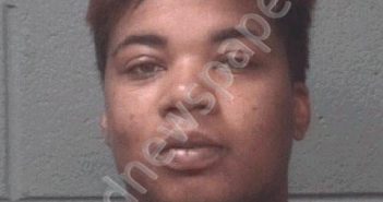 THOMAS, EBONY VICTORIA | 2018-11-28 Onslow County, North Carolina Booking