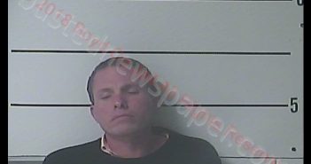 <B>JUSTIN</B> <B>M</B> <B>HOOD</B> #, Boyd County, Kentucky - 2018-11-29 06:44:00