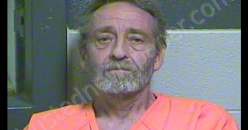 WAYNE LINVILLE BARKER | 2018-11-29 04:49:00 Woodford County, Kentucky Booking
