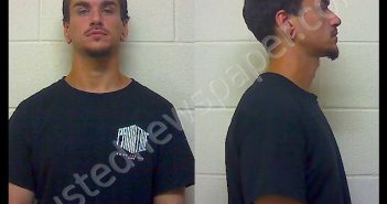 NORMAN NICHOLAS AUSTIN | 2018-10-03 01:23:00 Craven County, North Carolina Booking