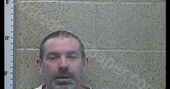 ROBERT ANTHONY CLARK | 2018-12-03 15:32:00 Henderson County, Kentucky Booking
