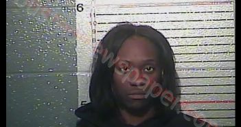 CHERRYLL CHEATAYE ESKRIDGE | 2018-12-05 03:07:00 Franklin County, Kentucky Booking